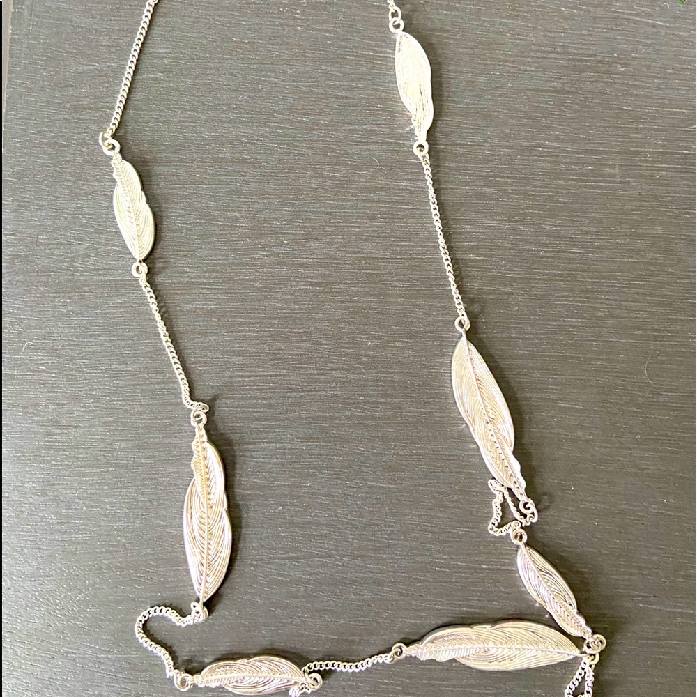 Bancroft Ayr Leaf Necklace